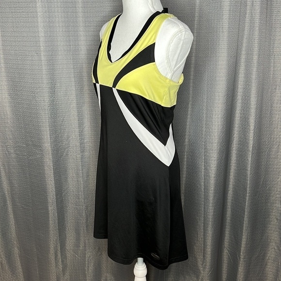 BOLLÉ GREEN AND BLACK ATHLETIC RACERBACK DRESS MEDIUM - Picture 1 of 6
